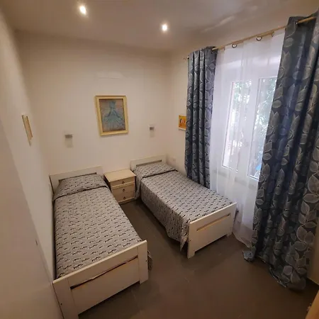 Semesterbostad Rosa Nel Cuore Di Porto Azzurro